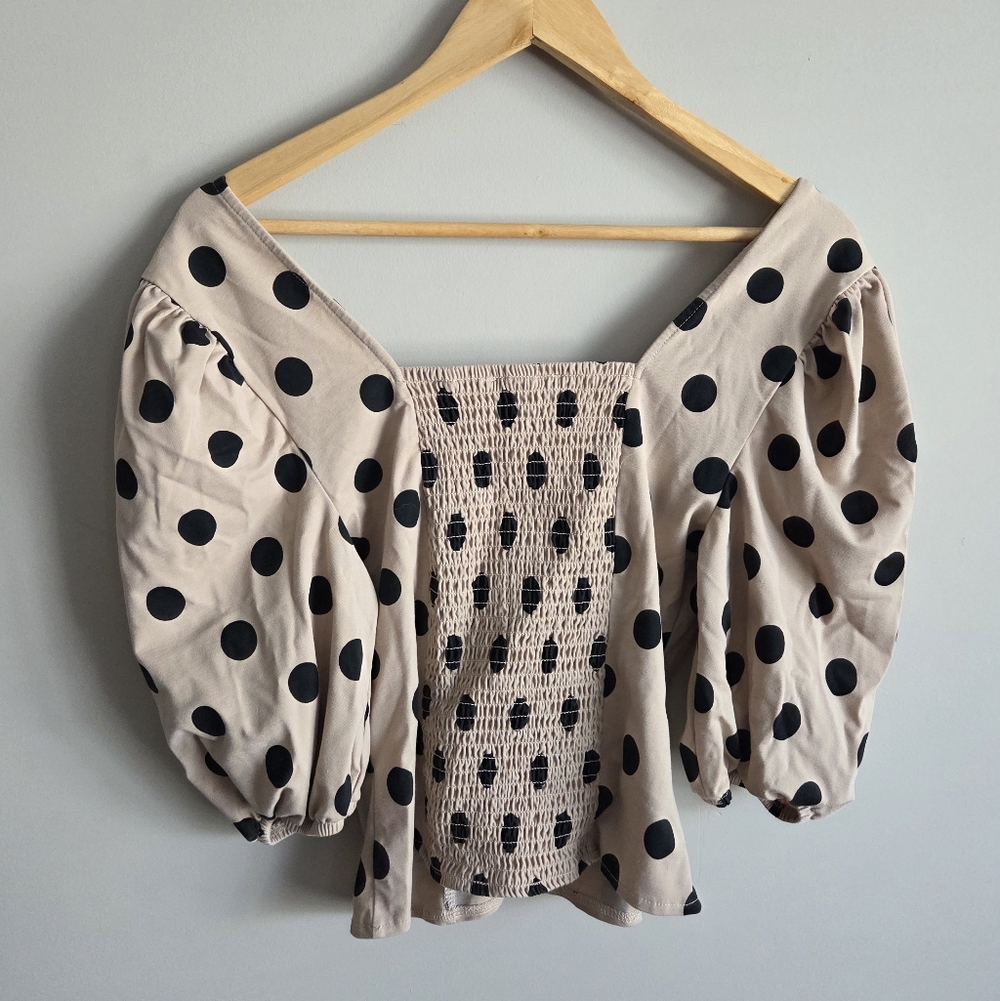 Suzy Shier Beige Polka Dot Puff Sleeve Blouse Square Neck Style Feminine Cottage - Picture 6 of 6
